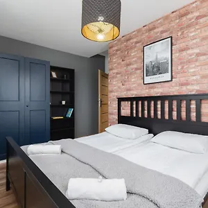 Tauron Arena Lema Family By Renters Apartament